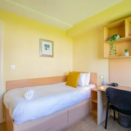 Dom wakacyjny Spacious 5 Bedroom House *